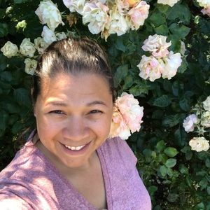 Meet your Posher, Kena